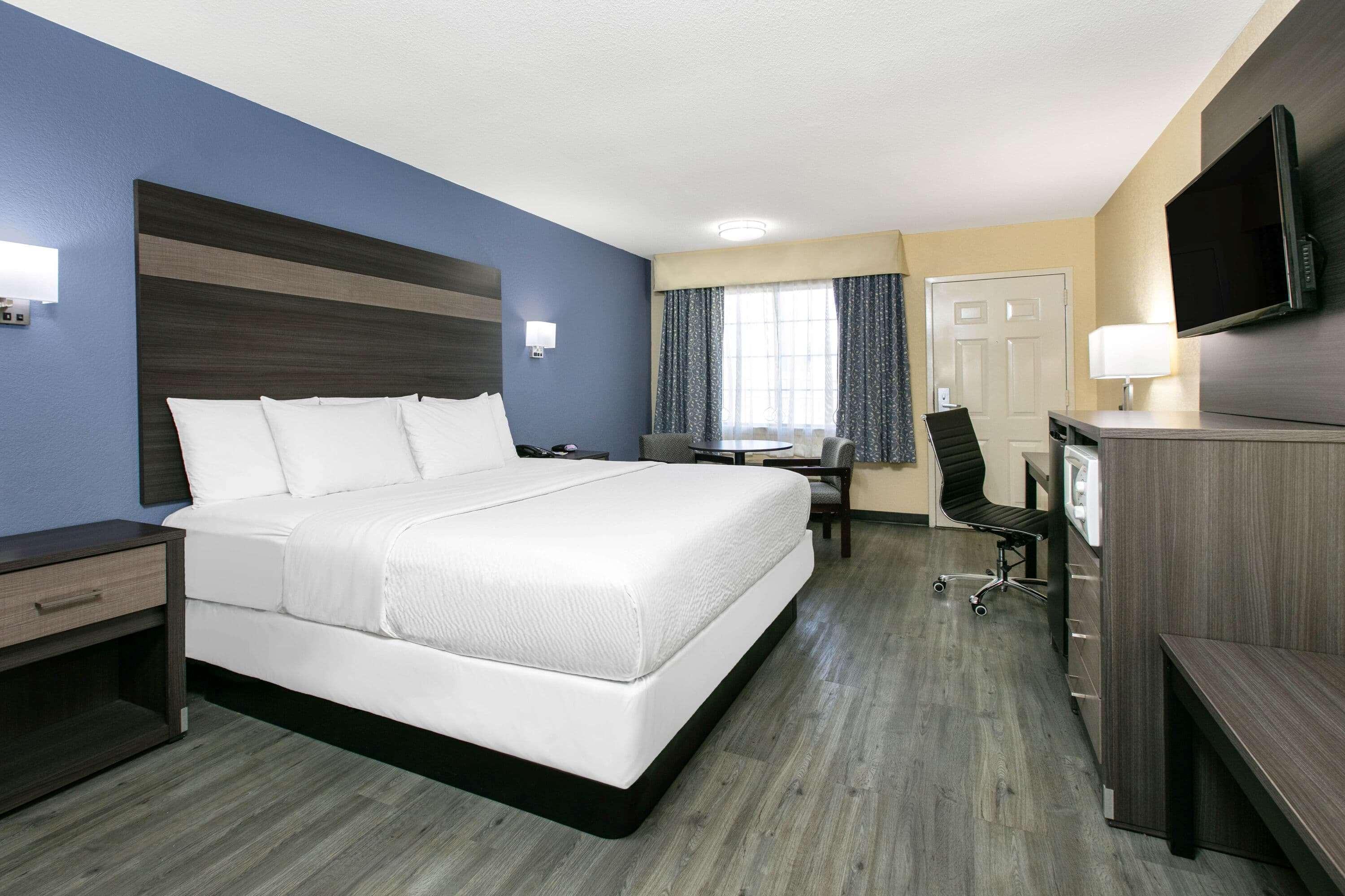 Days Inn By Wyndham Waco Near Downtown University Exteriör bild
